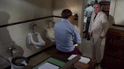 What the hell is going on here - Walking Tall