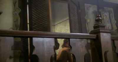 - What the hell is going on here?
- Take a number! - The Stunt Man