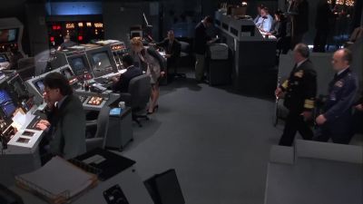 What the hell is going on - Under Siege 2: Dark Territory