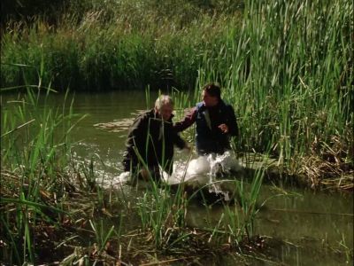What the hell is going on? - MacGyver