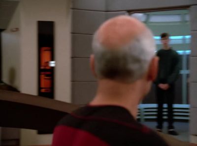 What the hell? - Star Trek: The Next Generation