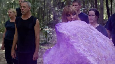 What the hell is she doing? - Under the Dome