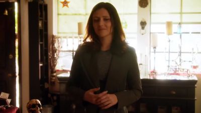 What the hell was that accent? - Supergirl