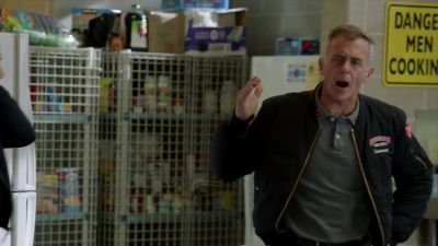 - What the hell is that?
- Somebody turn it down! - Chicago Fire