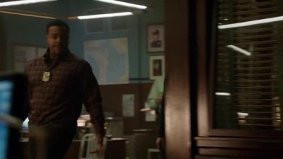 What the hell is wrong
with the Captain? - Grimm
