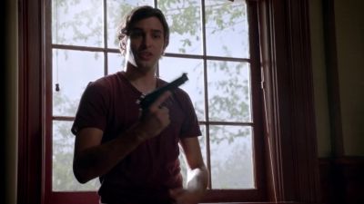 What the hell's going on? - Under the Dome