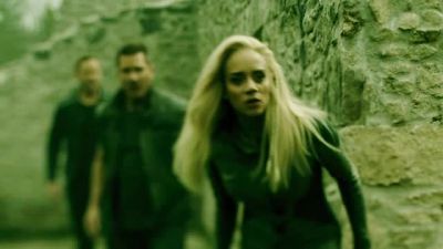 - What the hells is this place?
- Old and nasty. - Killjoys