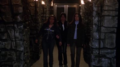 - What the...?
- Oh, no. - Charmed