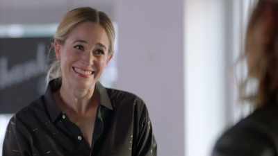 -What?
-The ring. [giggles] - The Love Club: Tara’s Tune