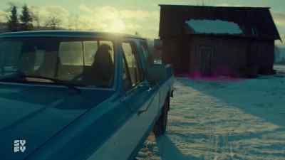 What the... ? - Wynonna Earp