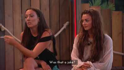 ‐What?
‐The separate beds? - Love Island