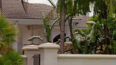 What we think is a burglar
just came in - Floribama Murders