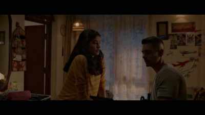 -What is this?
-A picture from my passing out parade. - Gunjan Saxena: The Kargil Girl