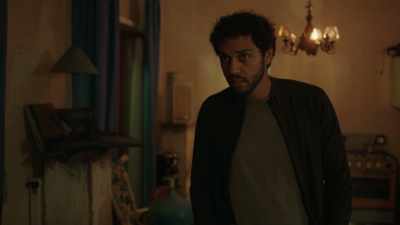 - What is this?
- Oh, that... Sorry. - I May Destroy You