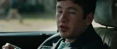 - What is this?
- That's a fence. - American Animals