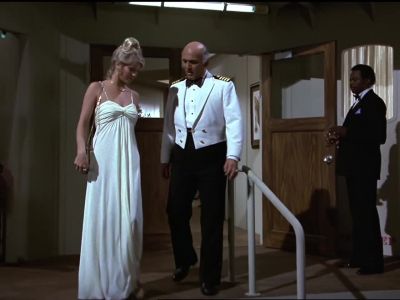 What time do you think we'll
be getting into mazatl n? - The Love Boat