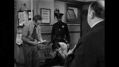 - What time is it?
- Eleven o'clock. - Detective Story