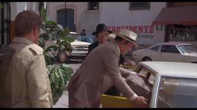 -What took you so long?
-It's not easy in this town. - Herbie Goes Bananas