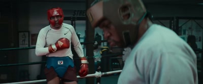 - What you trying to do, hurt me?
- Walk it off, little man, - Creed III