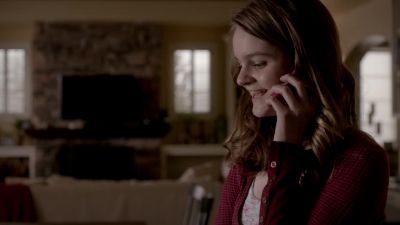 - What up?
- Hey, Marvin. It's me, Bridget. - Ray Donovan