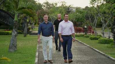 - What is Wall
Street gonna think - Beauty and the Billionaire: Bali