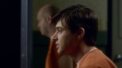 WHAT WAS MY MOTHER
DOING HERE? - Pretty Little Liars