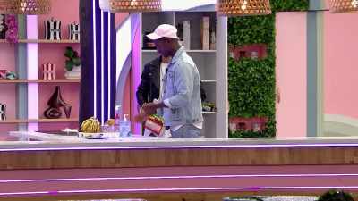 WHAT WAS UP WITH YOU AND CARO? - Love Island