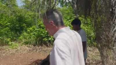 WHAT WE SET ABOUT LOOKING
FOR FIRST WAS THE TRASH MOUNDS. - Lost Cities of the Amazon