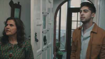 What wedding? It's not... What?
Get upstairs, you idiot! - Count Abdulla