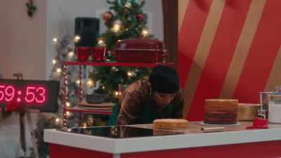 -What? What? Are you okay?
-[moans] - The Great Holiday Bake War