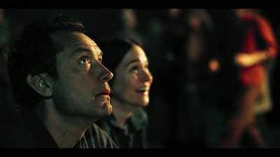 -What? What do you mean?
-Mr. Martin:
They've got weapons, Sam. - The Third Day