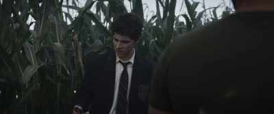 - What? What is it?
- This thing is... - Escape the Field