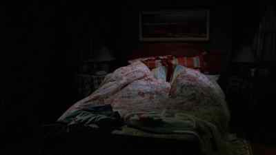 What? What's wrong? What happened? - Everybody Loves Raymond