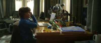 - What, what's wrong?
- What's wrong - Wonder
