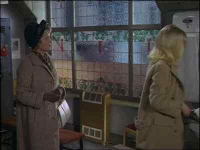 - What would you do if I gave it back?
- I'd load it right back up again. - The Family Way