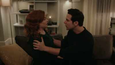 ♪ What would I do
without your smart mouth ♪ - Zoey's Extraordinary Playlist