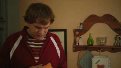 What is wrong with this orange?
Is it real?
Just... - Shrink