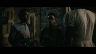 - What were y'all doing back there?
- What? No. Um… - Vampires vs  the Bronx