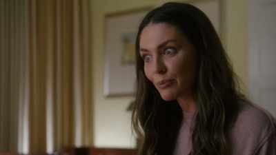 What? You can't relax,
you're the bride. - Aloha Heart