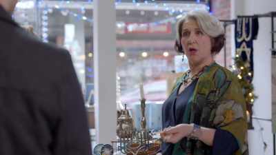 What? You start learning
with the menorah? - Mistletoe & Menorahs