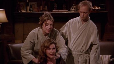 - What?
- You'll love it. Niles is amazing. - Frasier