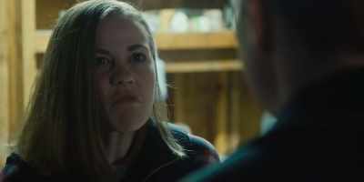 - What is your problem?
- What do you think my problem is? - GetAWAY