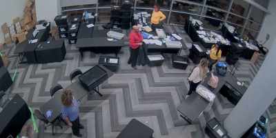 What you're going to see
happen at about 11 o'clock. - Stopping the Steal