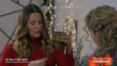 - ...whatchamacallit.
- [GASPS] - A Christmas Miracle for Daisy