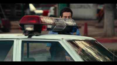 -What'd he have for us?
-Here… - Narcos: Mexico
