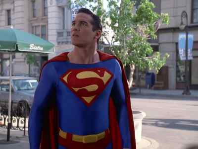 - What'd you see?
- Dave Miller. - Lois & Clark: The New Adventures of Superman