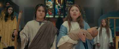 What'd the angel do,
just walk up and say, - The Best Christmas Pageant Ever