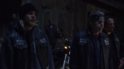 Whatever happened
to 1 0 on 1 0, no weapons? - Sons of Anarchy