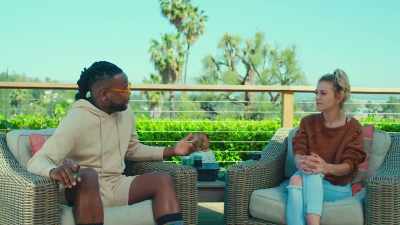 Whatever I do, I want it to be
organic and authentically me, - Wake & Bake with Dom Brown