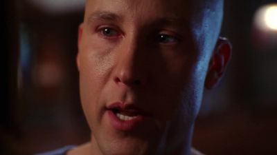 Whatever it is he's been
covering up all this time... - Smallville